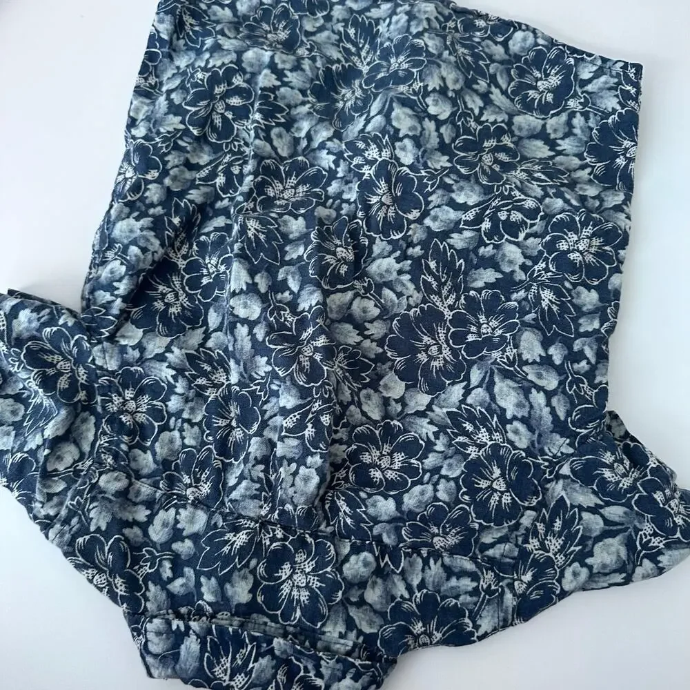 Tea Collection collared button